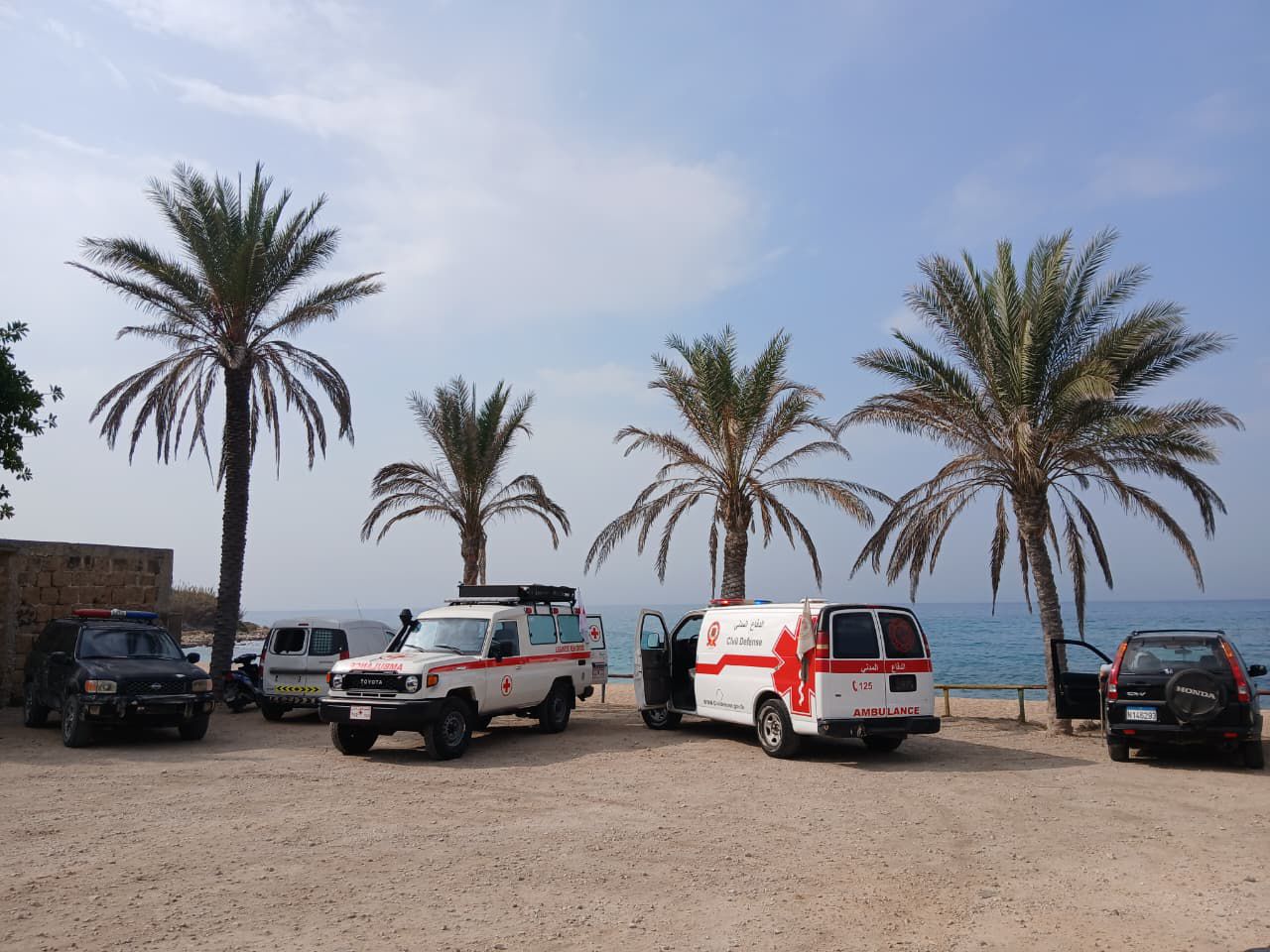 بالصور - محاولة انتحار على شاطئ المنصوري