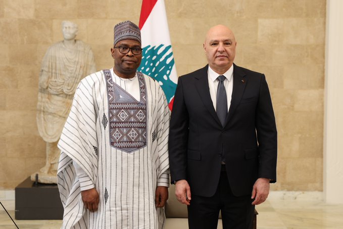 الرئيس عون تسلم اوراق اعتماد سفراء جدد