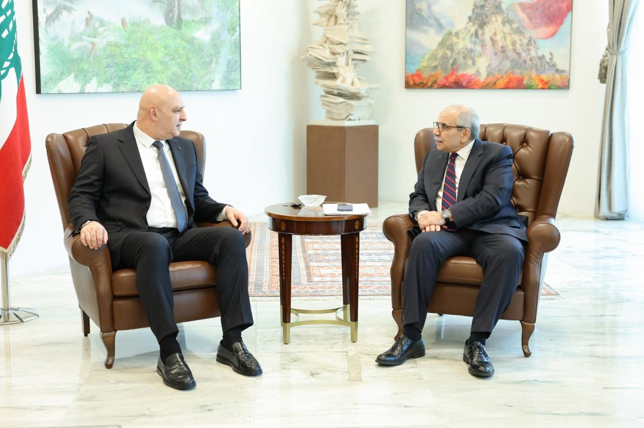 الرئيس عون التقى سلام قبيل انعقاد الجلسة