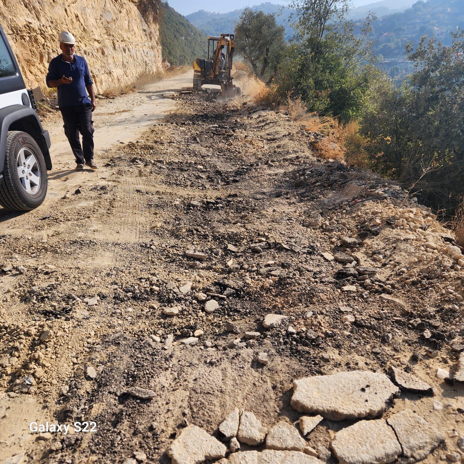 انطلاق أعمال تأهيل الطريق الحيوي بين ميفوق القطارة وقرى البترون