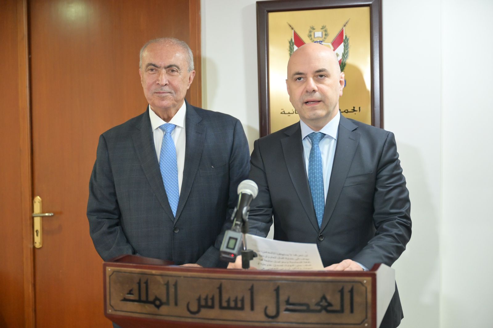 حاصباني ومخزومي يتابعان مع   وزير العدل مسار التحقيقات في المخلفات في بلدية بيروت