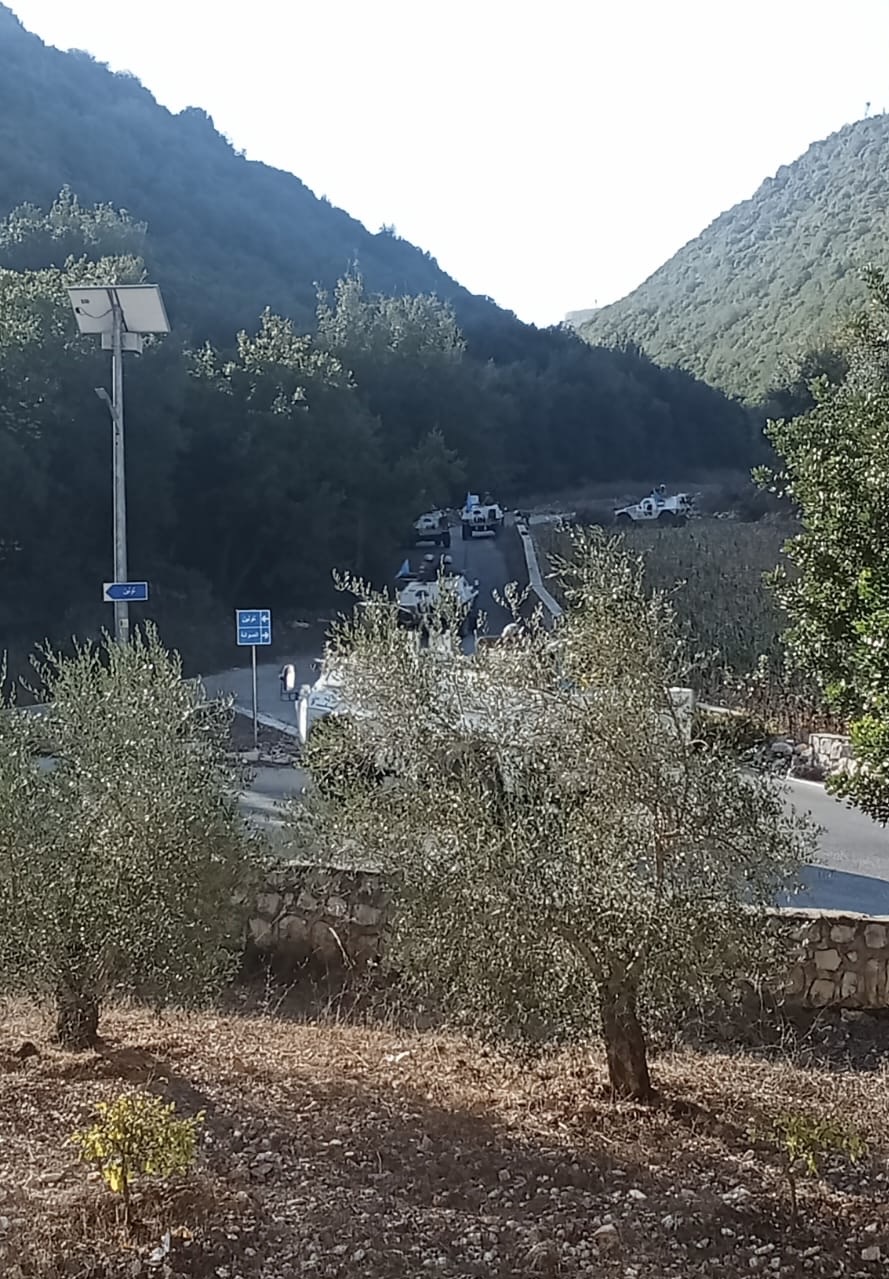 دورية فرنسية من “اليونيفيل” تجول في الوادي بين تولين والصوانة من دون مرافقة الجيش اللبناني