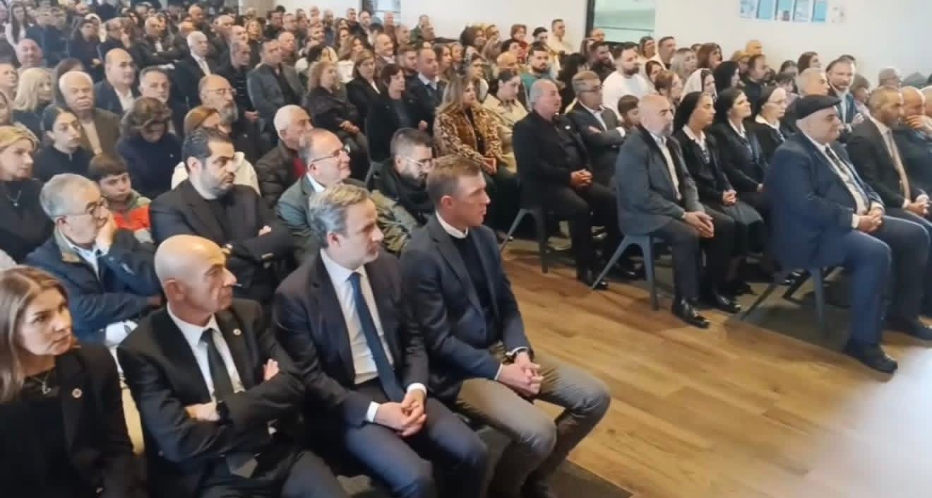 معوض يشارك في عشاء لحركة الاستقلال في ملبورن وبقداس على نية والده: لتعزيز دور المغتربين في الانتخابات اللبنانية