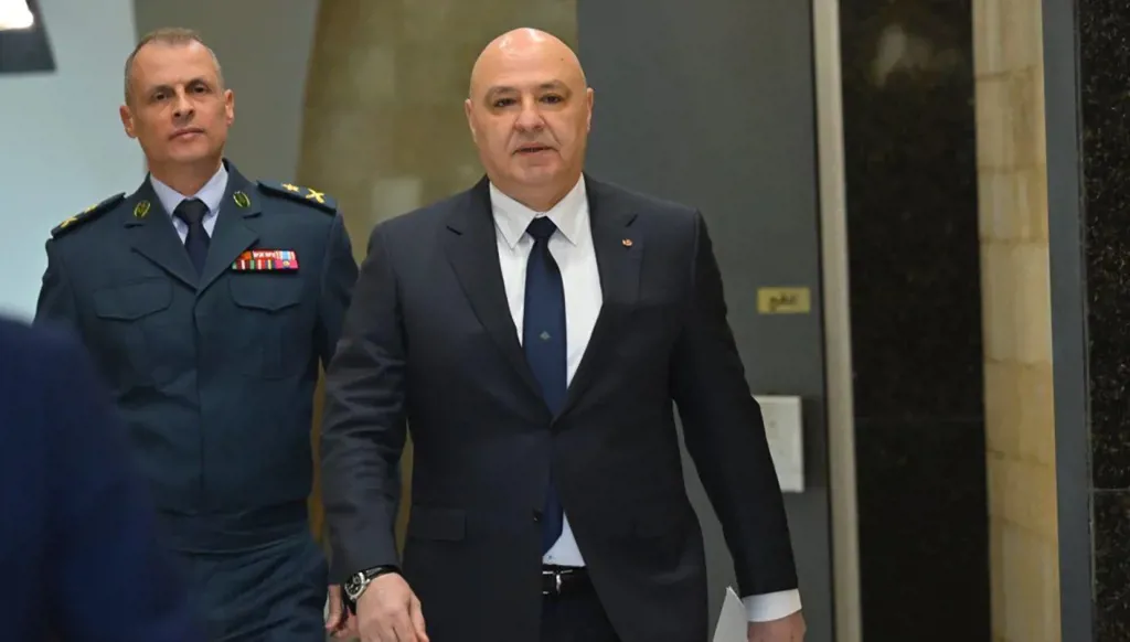 رئيس الجمهورية غادر الى بلغاريا في زيارة رسمية