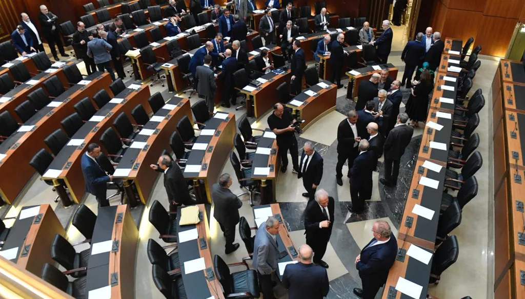 عيوب النظام الداخلي تعرقل التشريع وآخر تعديل منذ 22 عاماً اقتراحات تجمّد في المجلس... من سيغيّر أحكاماً 