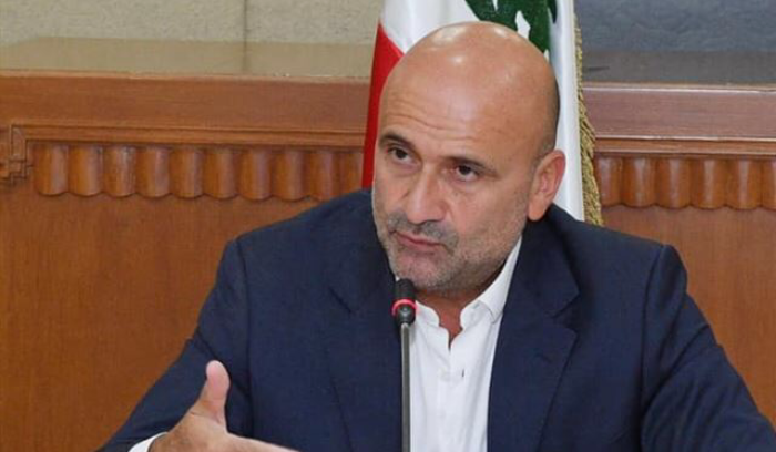 ابي رميا يطالب بجلسة مناقشة عامة مخصصة لملف النازحين السوريين