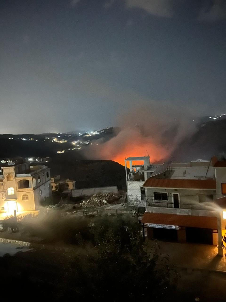 بالصور- غارات صباحية على عيترون وطيرفلسيه