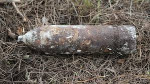 الجيش يفكّك قذيفة قديمة عُثر عليها داخل مبنى في الحمرا