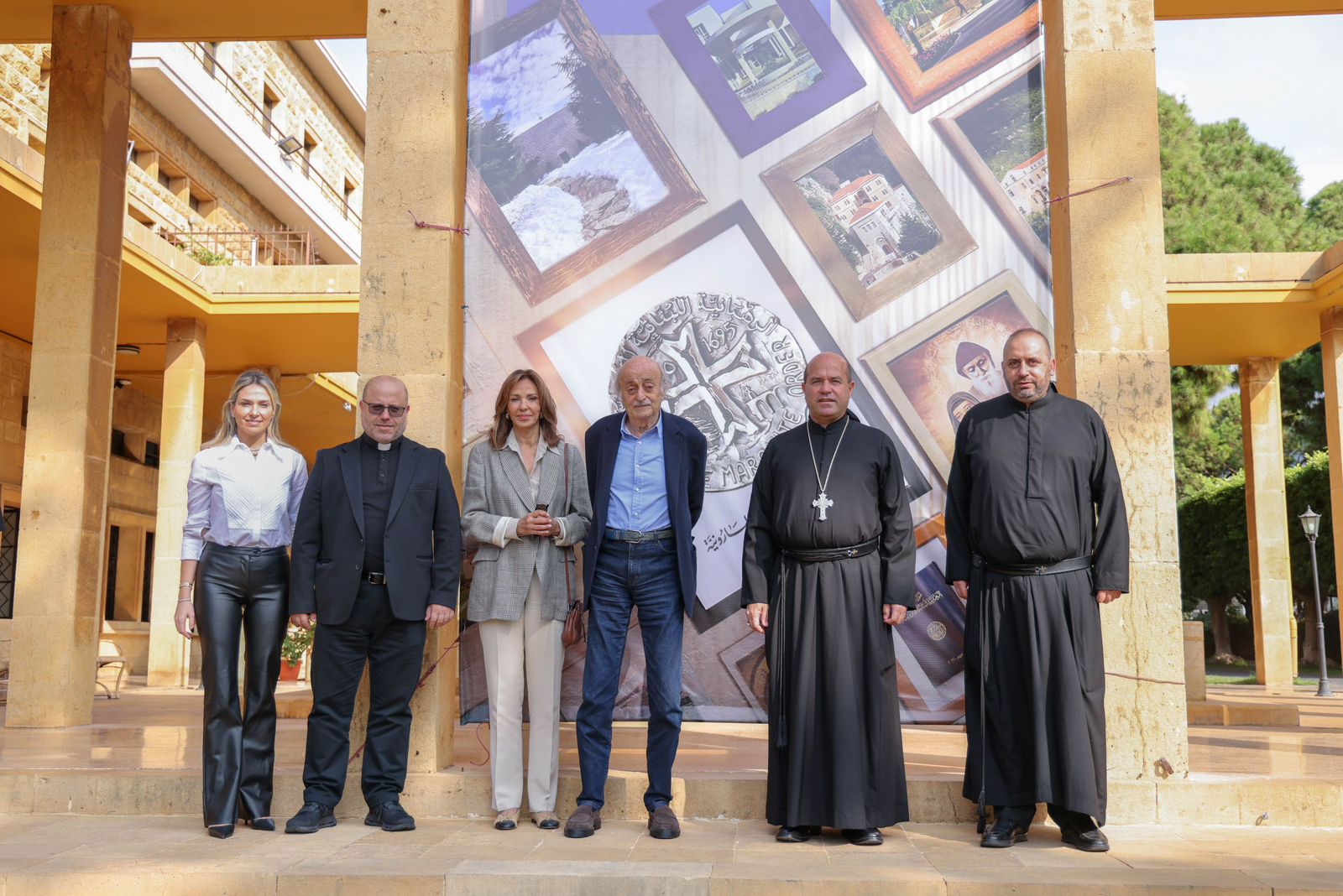 جامعة الروح القدس - الكسليك استقبلت جنبلاط وعقيلته