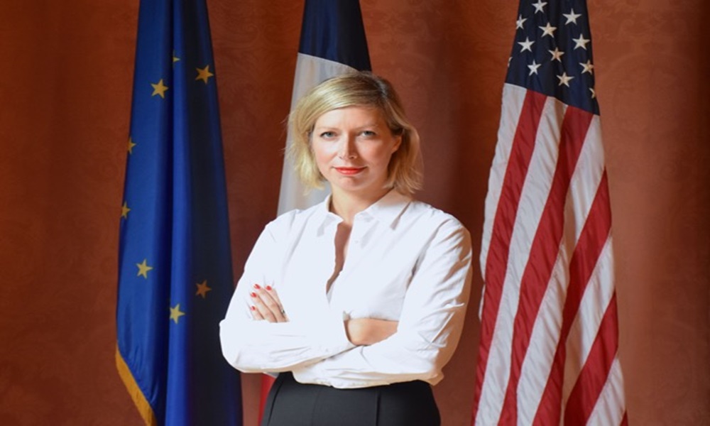 هذا ما دار بين عون ومستشارة ماكرون