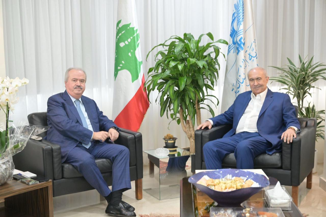 النائب فؤاد مخزومي بحث مع وزير المال ياسين جابر في موازنة 2026 والتحديات الاقتصادية وسبل تعزيز الثقة بالاقتصاد الوطني