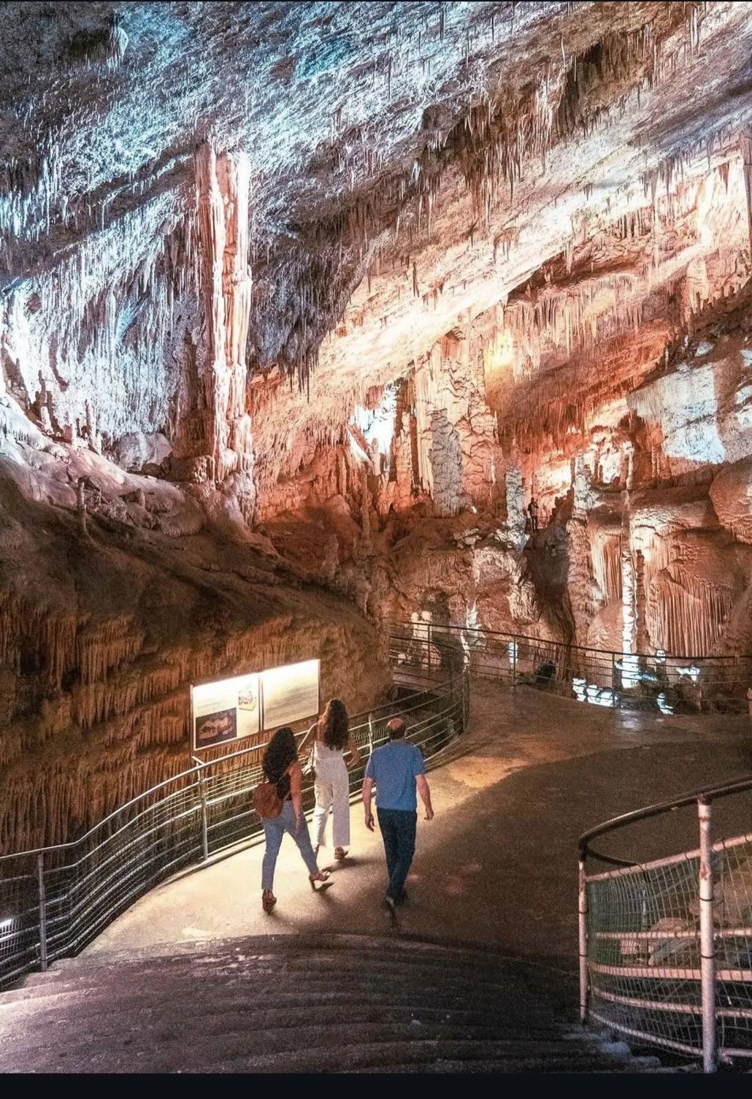 وزارة السياحة تعلن إعادة فتح مغارة جعيتا في هذا التاريخ!؟