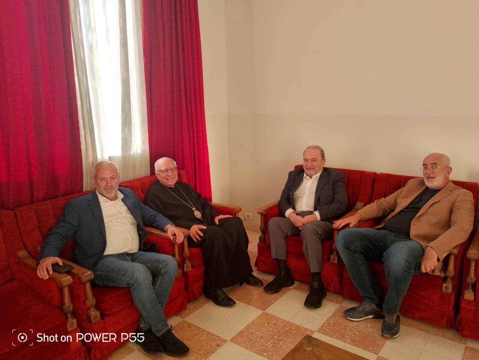 العبسي بحث مع النائب حبشي وزواره في الاوضاع