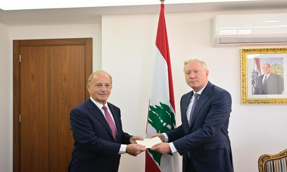 السفير الأميركي الجديد يزور رجي