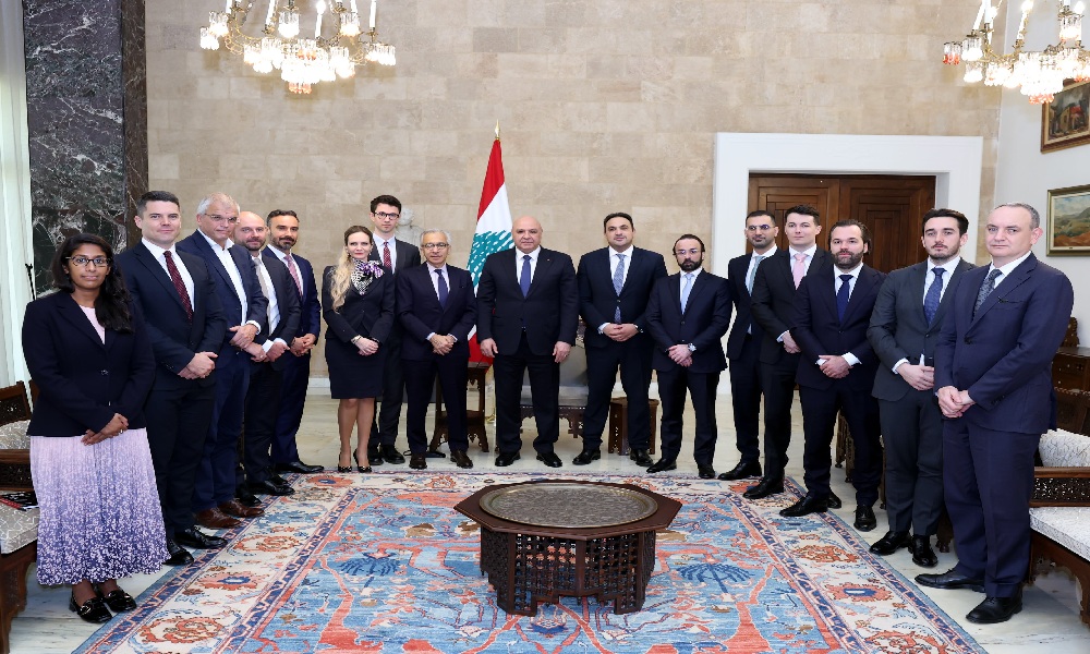 عون يبحث مع مفوضية اللاجئين برامجها وعودة النازحين السوريين