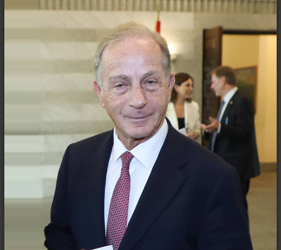 لبنان بند رئيسي في القمة الأميركية - السعودية.. وعون يشدِّد على رفض التصعيد<br />
لقاءات رئاسية للأمير يزيد بن فرحان.. ووفد إقتصادي سعودي كبير في مؤتمر «بيروت وان»