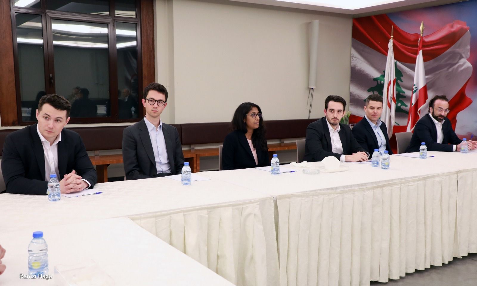 جعجع استقبل وفدًا اقتصاديًا دوليًا لبحث سبل استقطاب الاستثمارات إلى لبنان