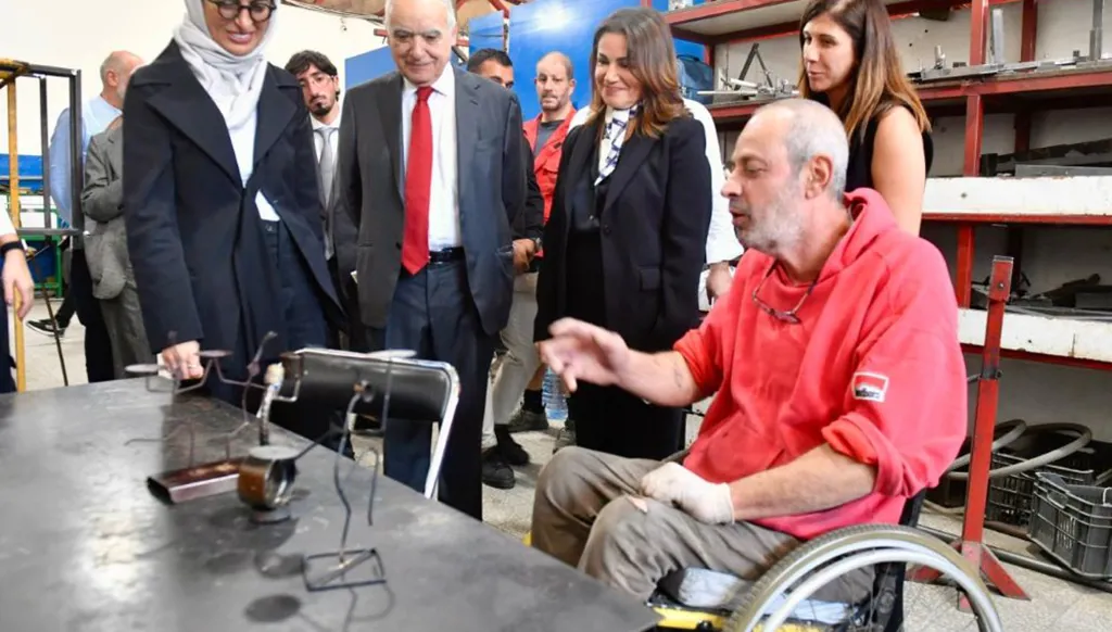 صدمة حادة بإلغاء زيارة قائد الجيش لواشنطن… بيروت -1 يعرض الشراكة بدل المعونات