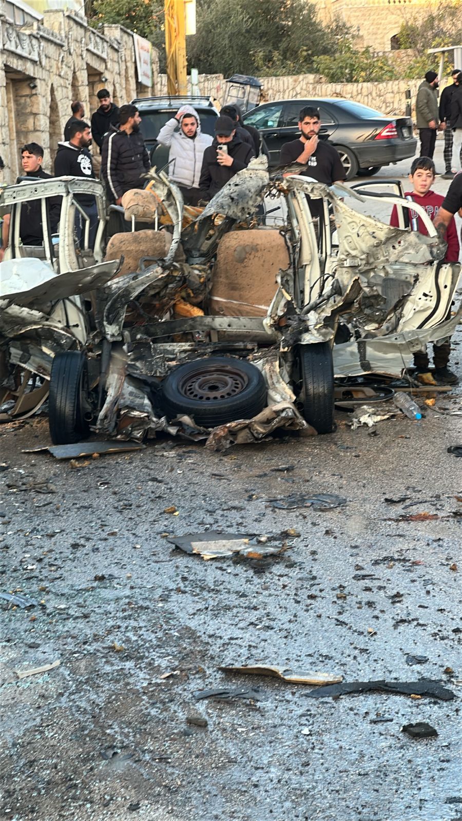 وزارة الصحة : شهيد واحد عشر جريحا في الطيري