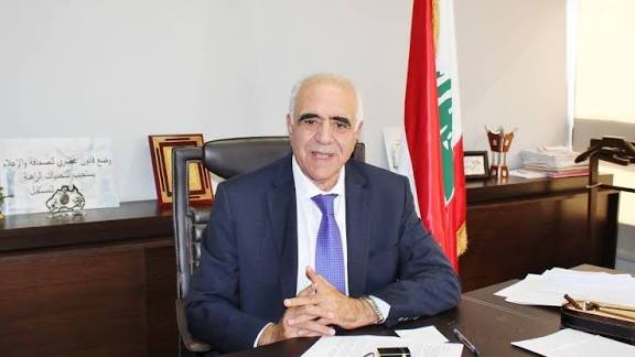 القصيفي  يدين اعتداء محامٍ على صحافي ويؤكد دعم الزميل مروان القدوم