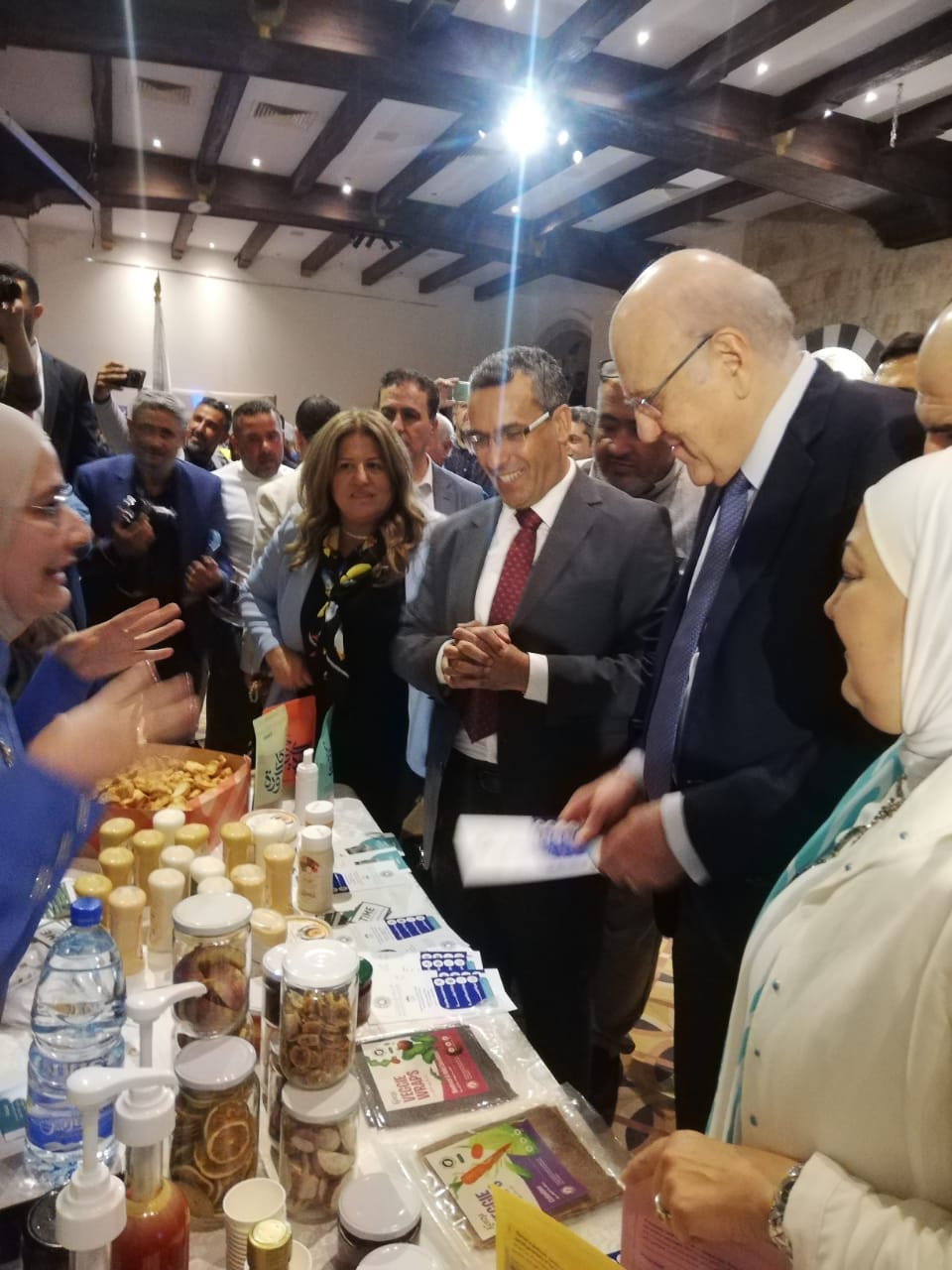 ميقاتي من طرابلس: لا ملاذ للبنانيين إلا الدولة وجيشها