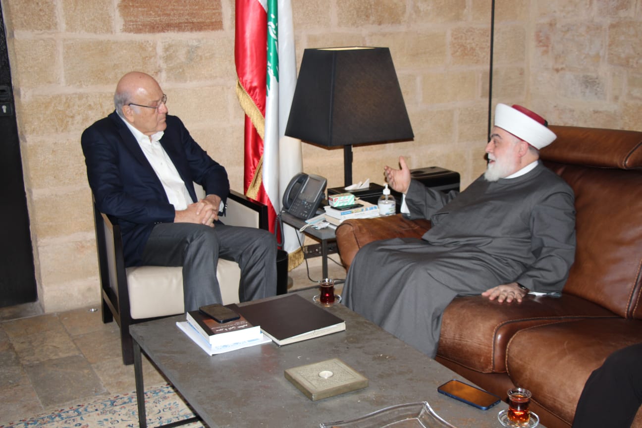 ميقاتي من طرابلس: لقاءات وطنية وخدماتية وتشديد على وحدة الموقف بعيداً عن الاصطفافات