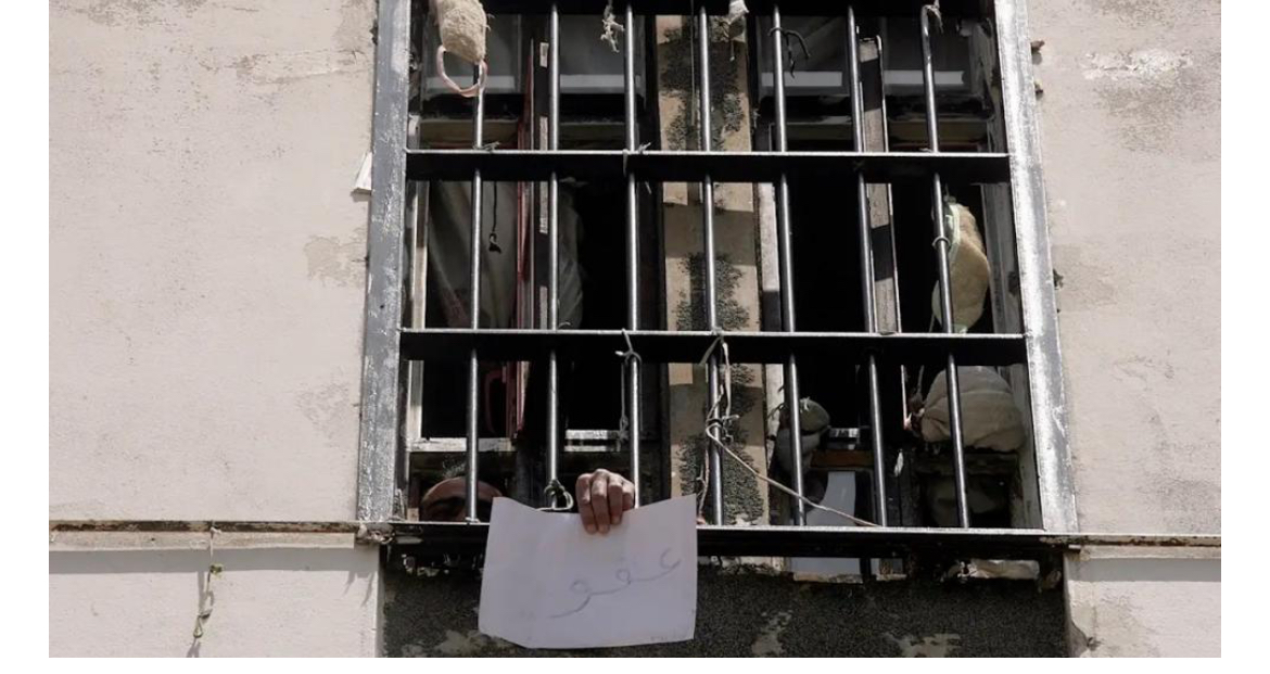 سجون لبنان تغلي... والعين على البروتوكول القضائي بين سوريا ولبنان<br />
توقيف نوح زعيتر وطبخة العفو العام في الكواليس