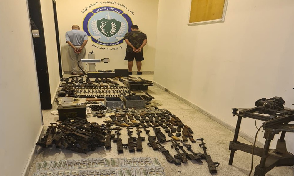 مداهمة مشغل لصيانة أسلحة حربية والإتجار بها في حارة حريك