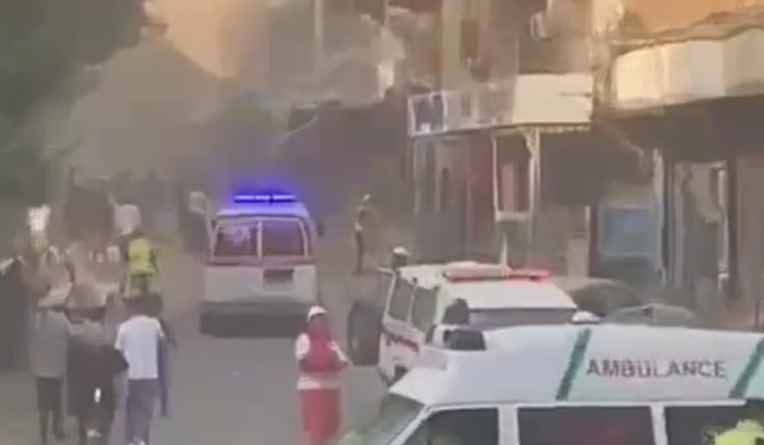 غارة على شقتين في مبنى حي الآثار بمدينة صور