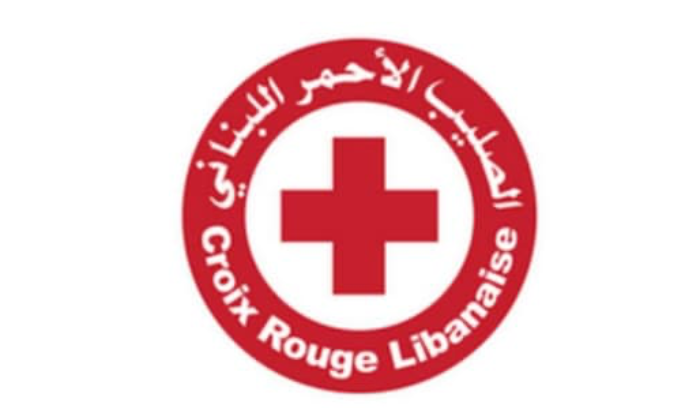 الصليب الأحمر نقل جثمان شهيدة و3 حرجى في غارة استهدفت منزلهم