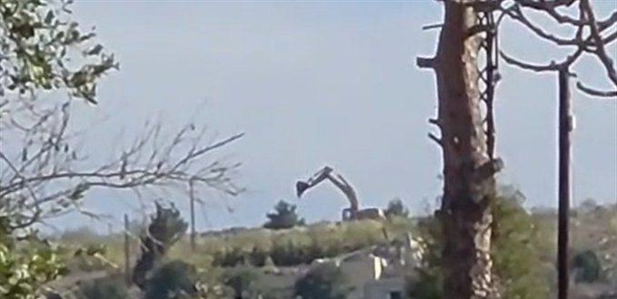 الجيش الإسرائيلي يقوم بأعمال تجريف داخل الأراضي اللبناني في حولا
