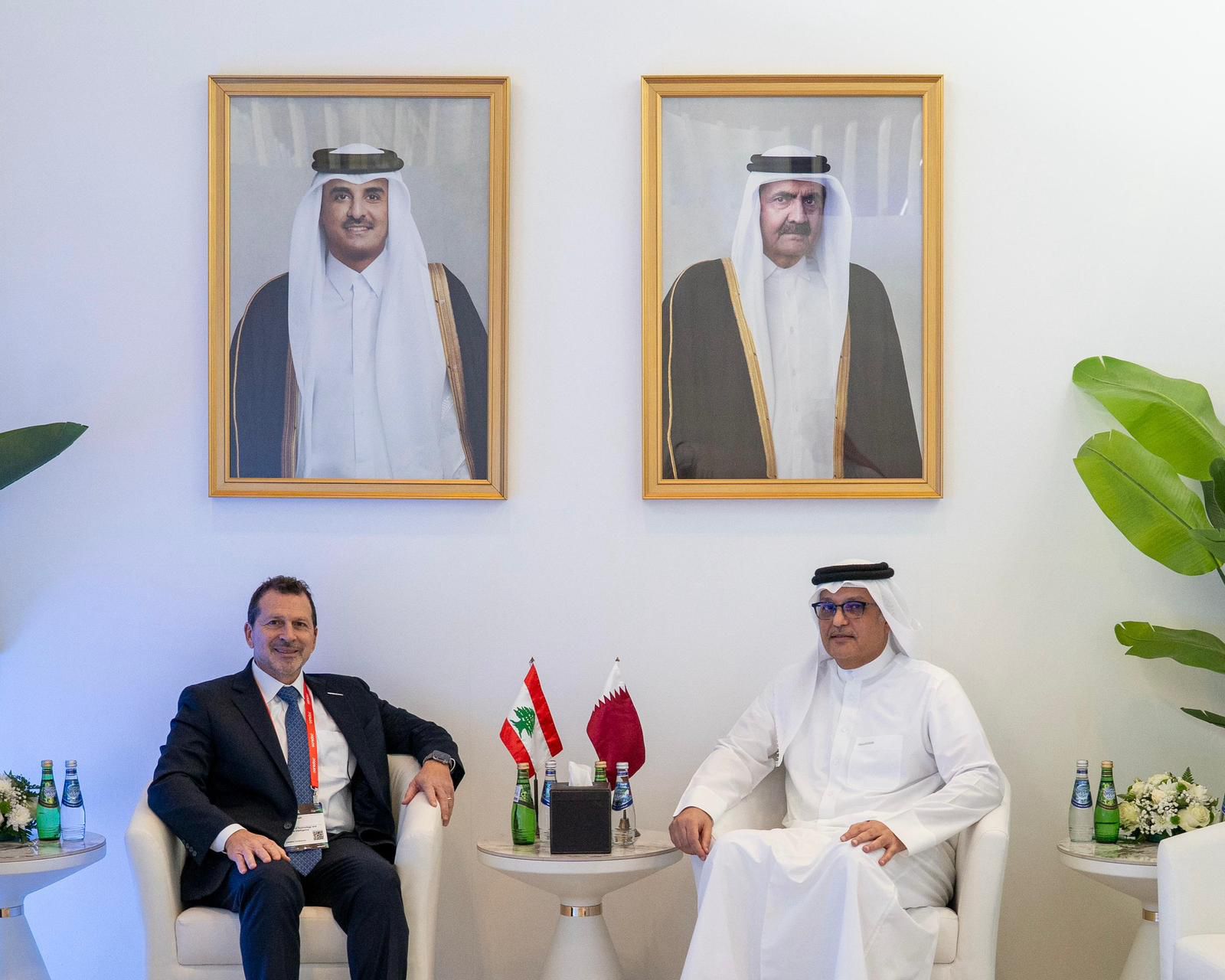 شحادة يلتقي وزير الاتصالات وتكنولوجيا المعلومات الإماراتي لبحث تعزيز التعاون بين البلدين