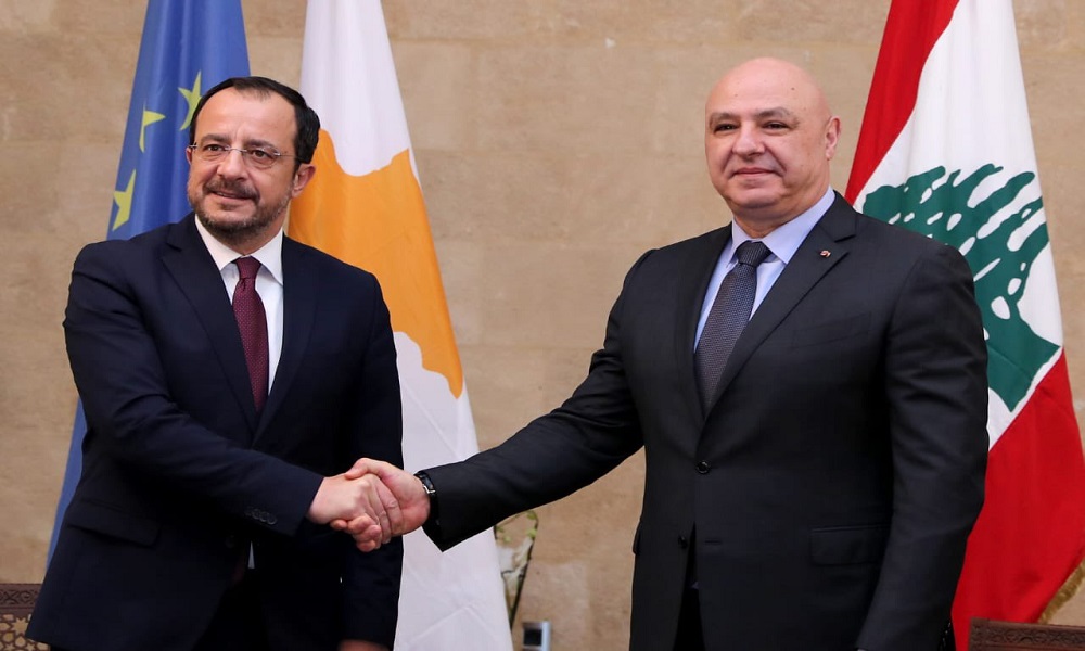 لبنان وقبرص يوقّعان اتفاقية ترسيم الحدود البحرية