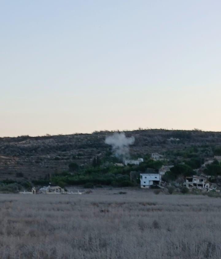 استهداف منزلاً مهدوماً خلف مخفر بلدة راميا