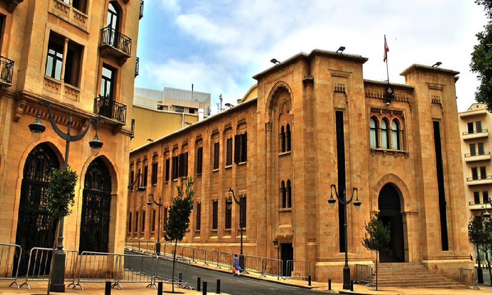 اجتماع للأشغال لبحث تداعيات الفيضانات وخطة تنظيم الأنهار