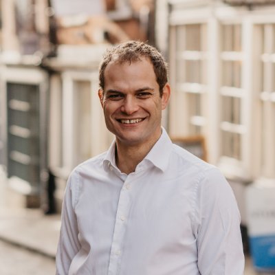 المبعوث البريطاني: لبنان بحاجة إلى سلام مستدام بعد عام على الهدنة