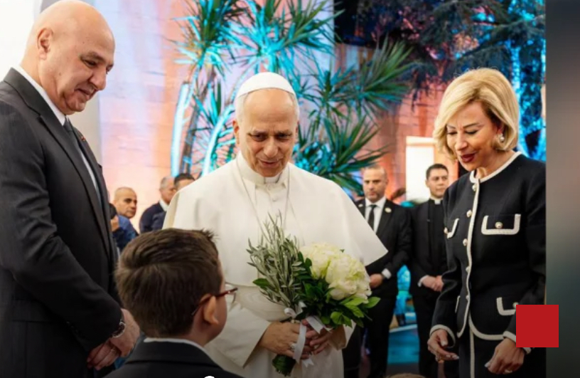 أكد متابعته القضية اللبنانية والعمل على صون لبنان وحمايته<br />
البابا يطلق 