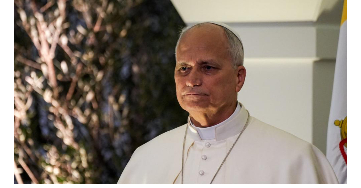 لبنان البابا لا يشبه لبنان الخميني والخامنئي