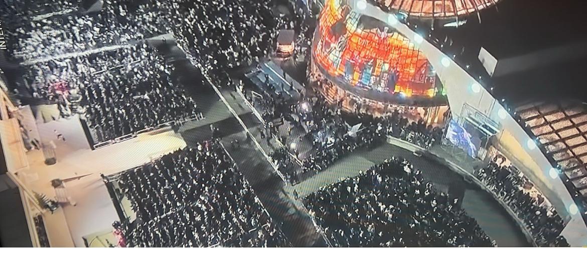 وصول البابا الى بكركي وسط حشود شبابية قياسية