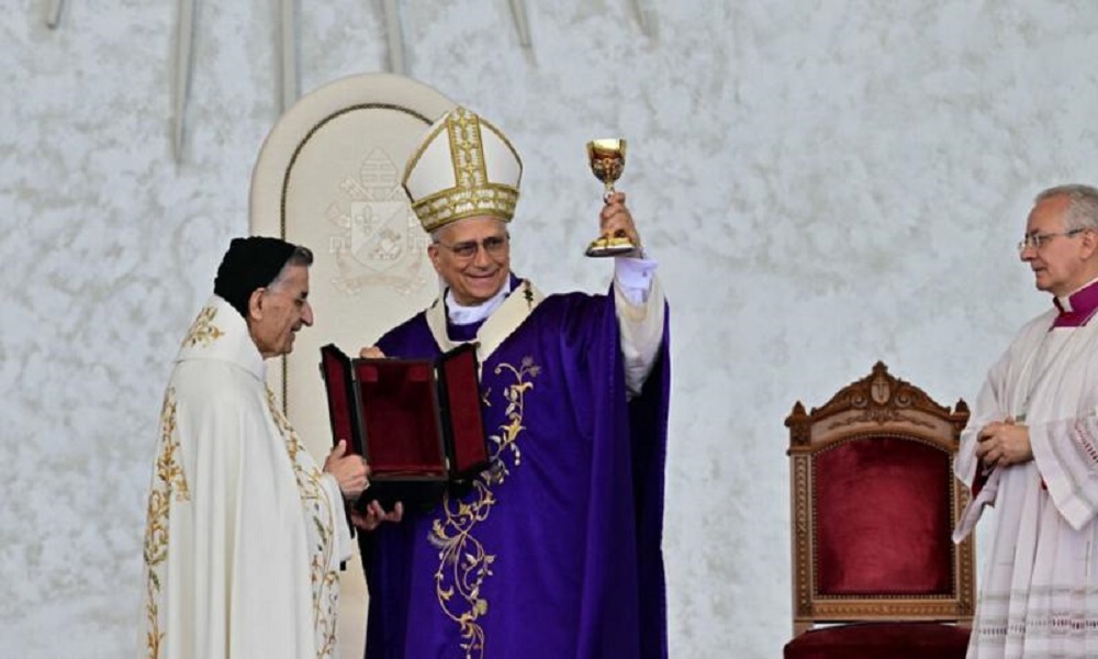 هدية من البابا إلى الراعي