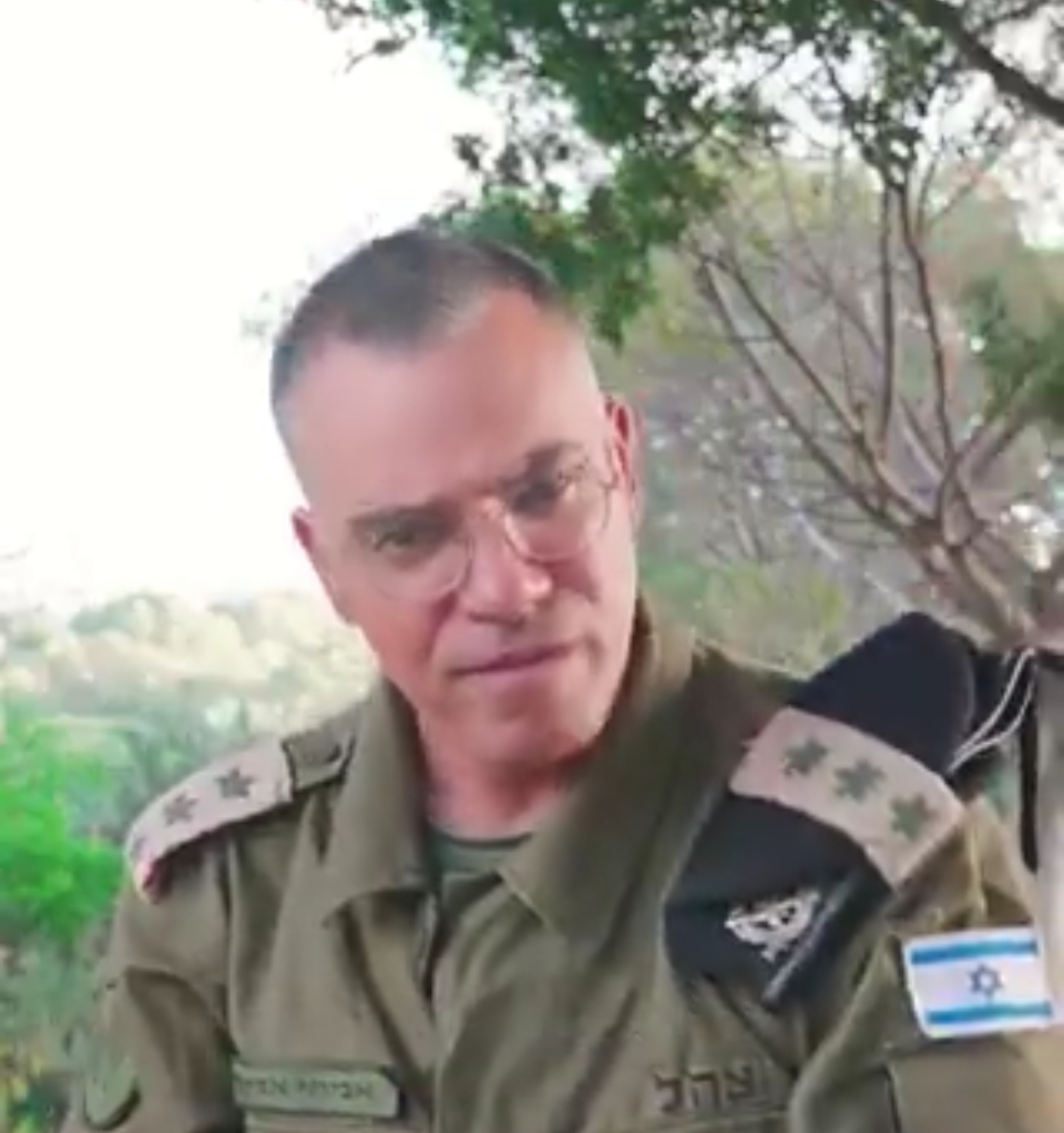 معلومات جديدة عن انفجار المرفأ… ما علاقة أفيخاي أدرعي؟