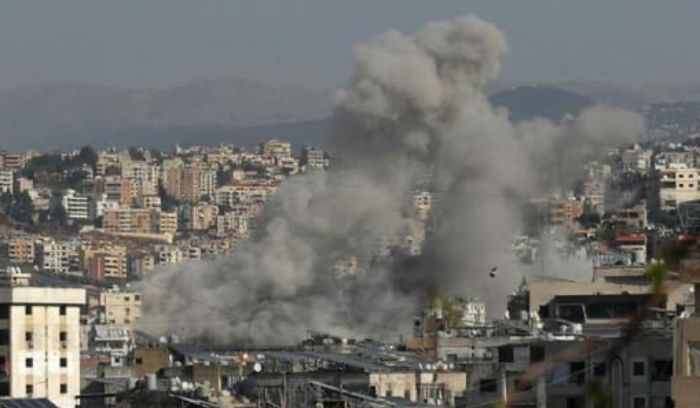 مقتل شخصين في غارة إسرائيلية على بلدة محرونة