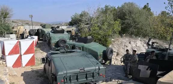 التصعيد معلّق… والقرار اللبناني يفرض قواعد جديدة للّعبة
الجيش يعرض تقريره الثالث اليوم على مجلس الوزراء ويتمسك بمهلة نهاية العام