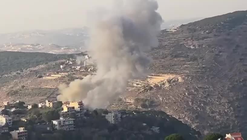 غارة إسرائيلية استهدفت بلدة محرونة في قضاء صور