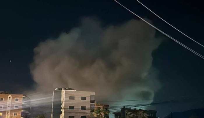 غارة استهدفت شقة في برجا