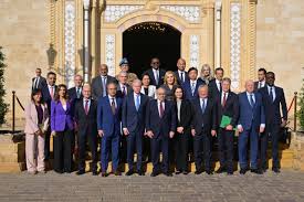 لبنان يتجاوز مواقف الحزب.. ولا عودة عن التفاوض لإنهاء الاحتلال<br />
عون إلى عُمَان وسلام يطلب من أورتاغوس الضغط لوقف الانتهاكات.. وإحباط تهريب أسلحة للحزب من سوريا