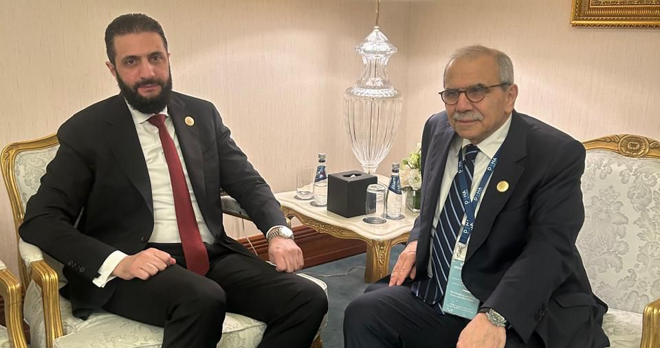 سلام التقى الشرع في الدوحة