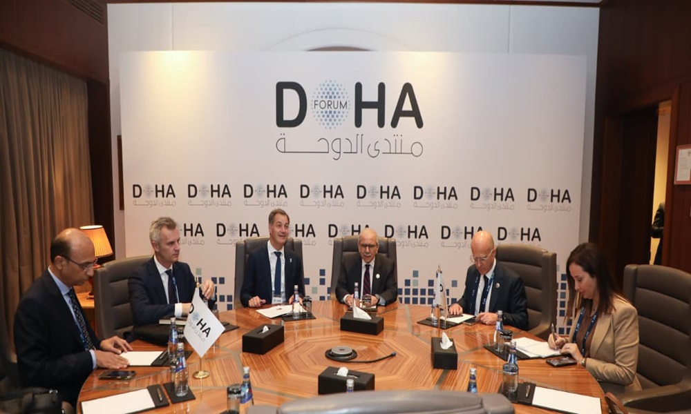 سلسلة لقاءات لسلام في الدوحة