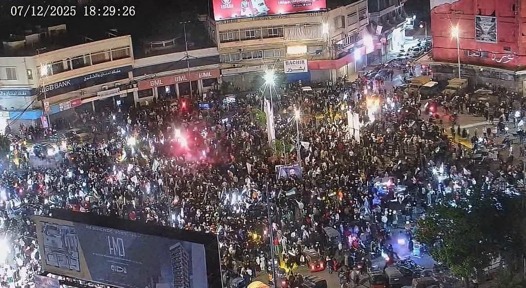 بالفيديو - تجمع في ساحة النور بطرابلس إحياءً لذكرى “تحرير سوريا