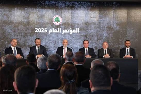 بري يطلب فتوى من الخامنئي وجعجع يوجه رسالتي تحذير